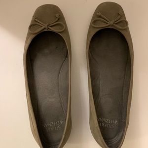 Stuart Weitzman taupe colored suede flats